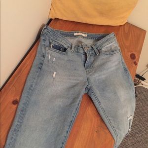 levi’s skinny jeans//never worn